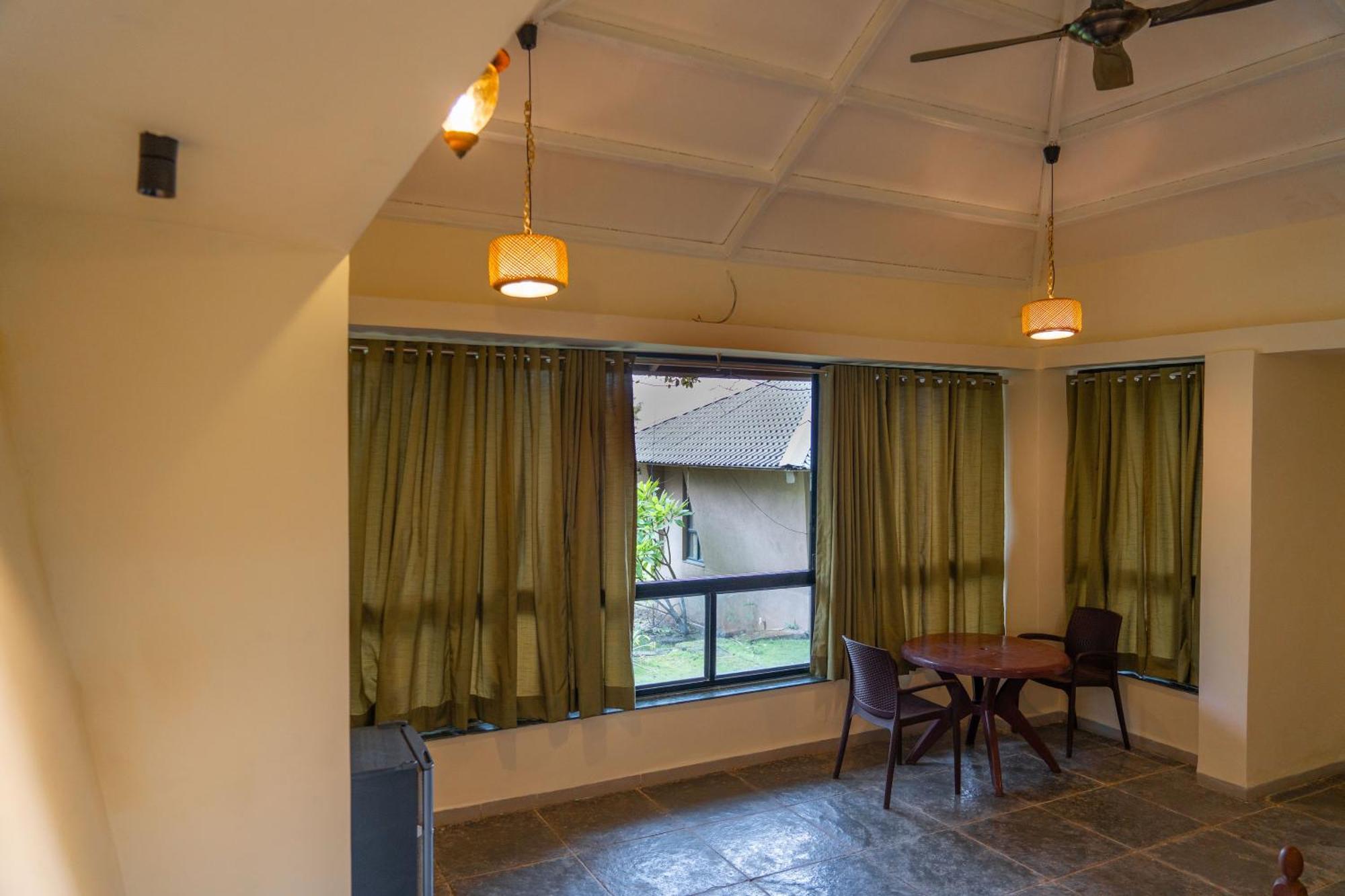 Rajlok Resorts プネ エクステリア 写真