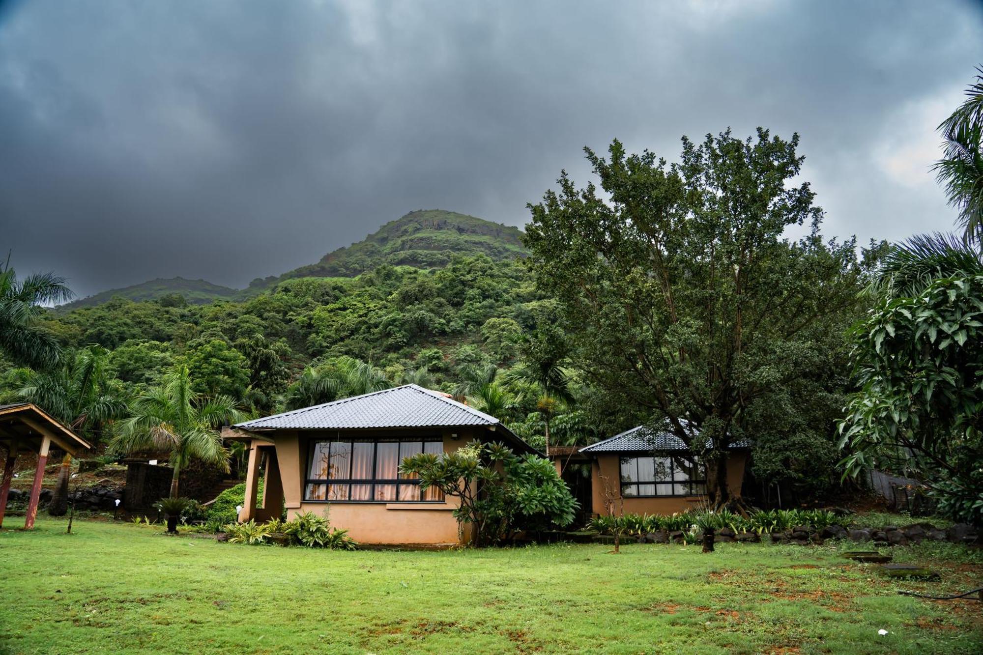 Rajlok Resorts プネ エクステリア 写真